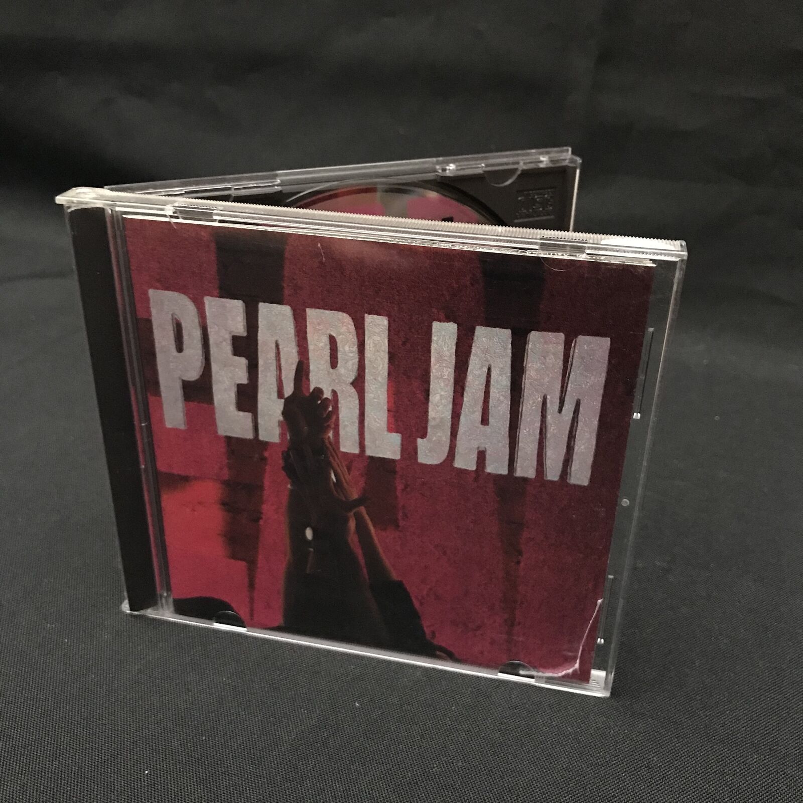 pearl jam 10 album art