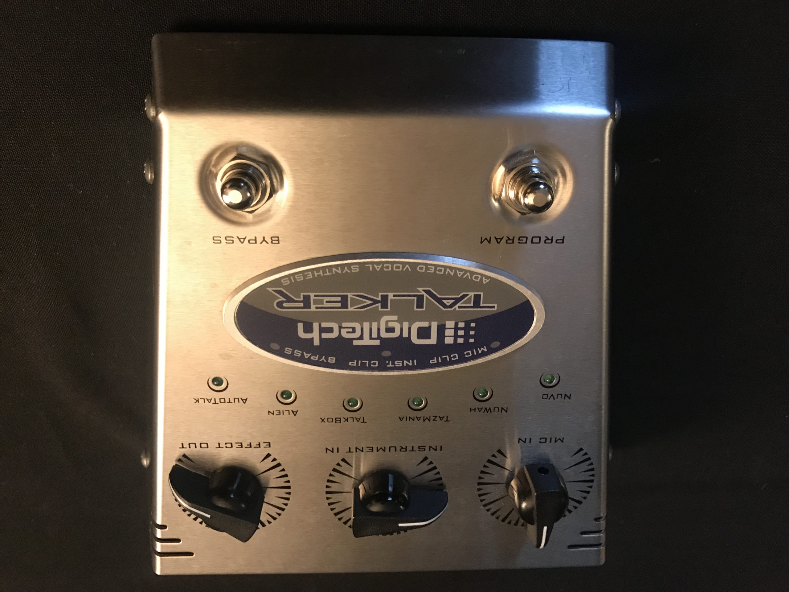 DigiTech Talker - Vocoder TalkBox Advanced Vocal Synthesis as used by Daft  Punk