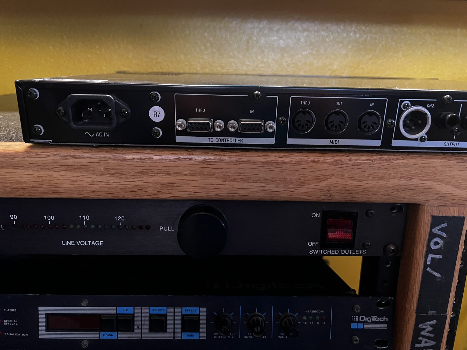 Sony DPSR7 Digital Reverberator Multi Effects Rack Unit Eclectic