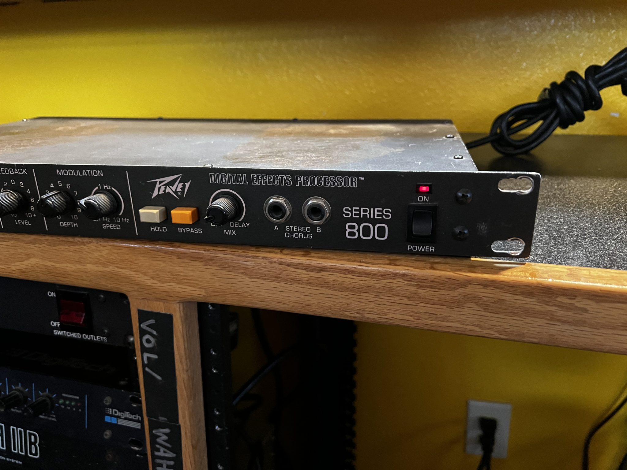 Peavey Series 800 Digital Effects Processor Rack Unit Eclectic Sounds