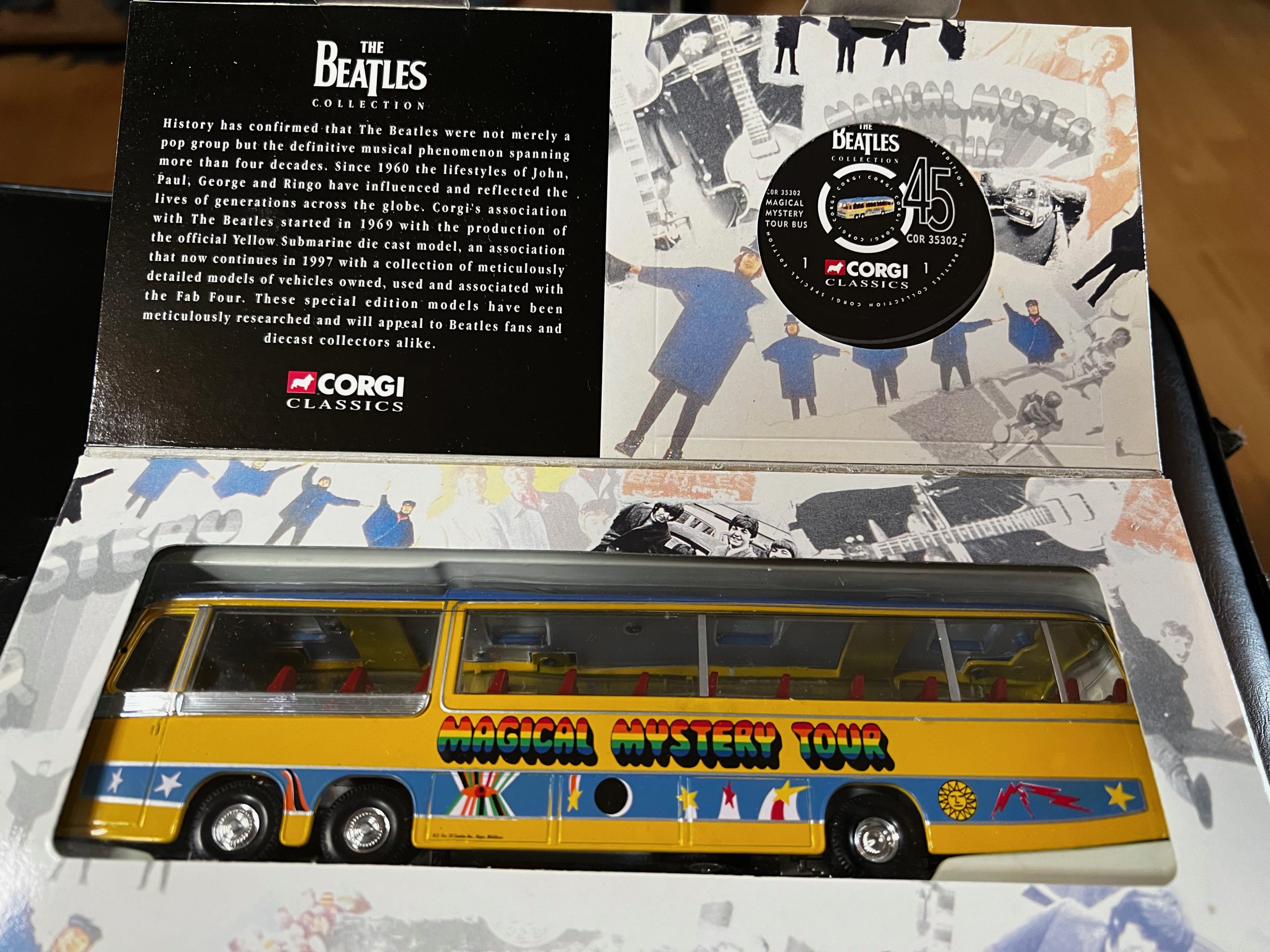 Beatles Corgi Collection Bedfor Val Magical Mystery Tour Bus = MINT & UNOPENED