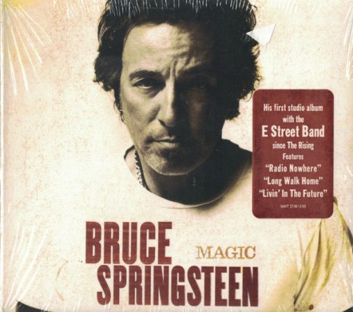 Bruce Springsteen - Magic CD NM or M- 2007 [Genre] Disc = NM Case = EX Go to eclsounds.com to view pics and flash sales.